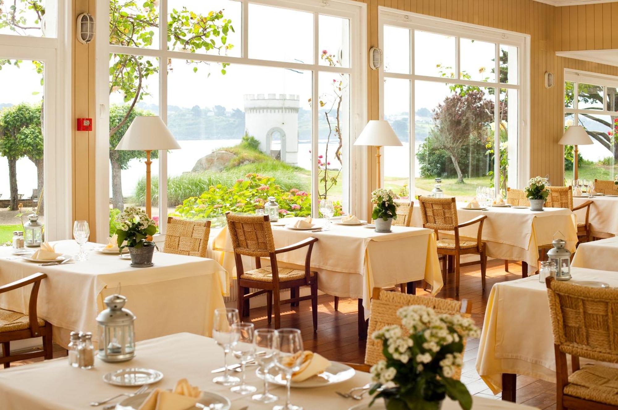 Le Grand Hotel Des Bains & Spa - Bretagne Locquirec Exteriér fotografie